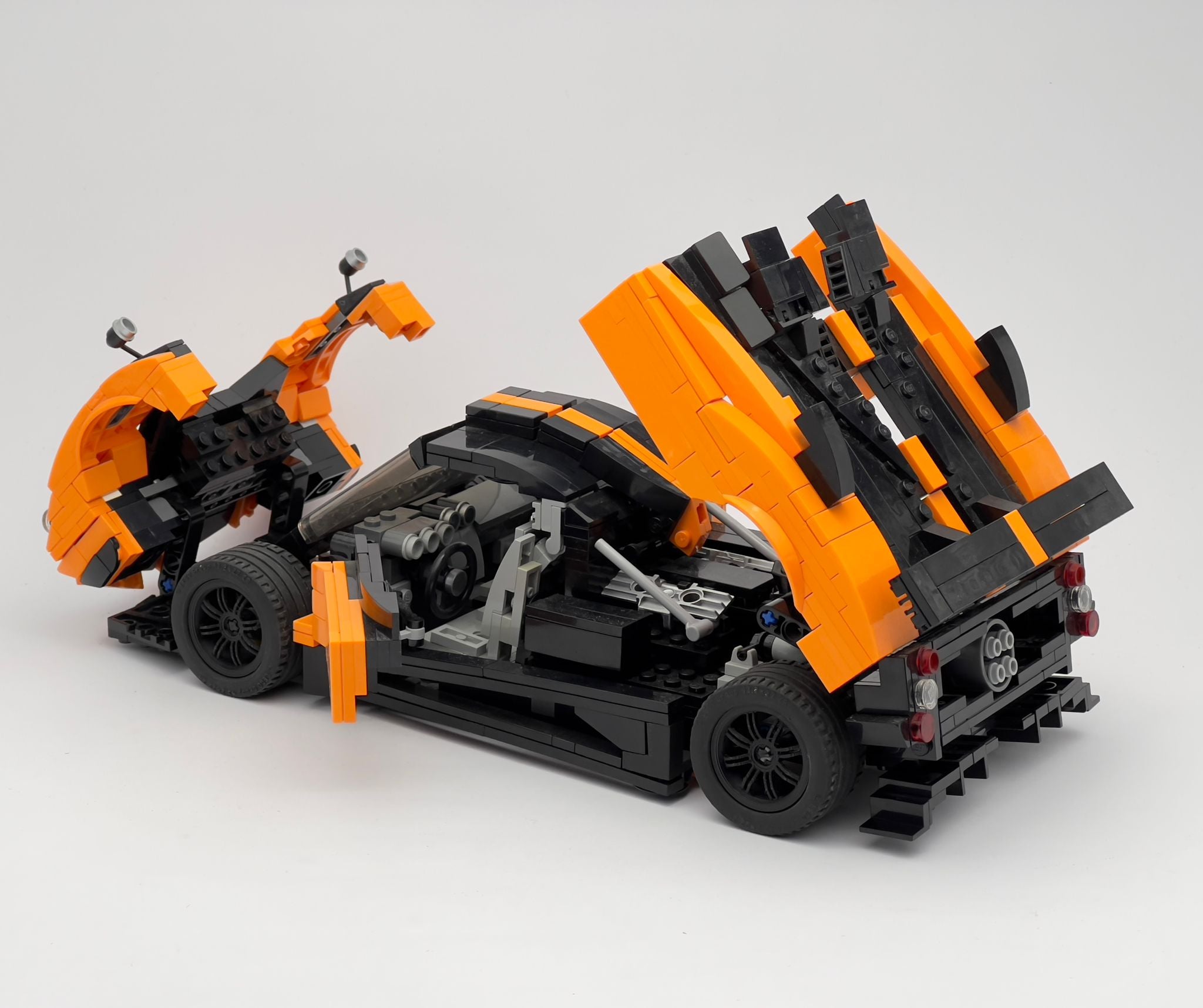 Pagani Zonda CinqueBrick Build Kit - 3DSupercarBricks